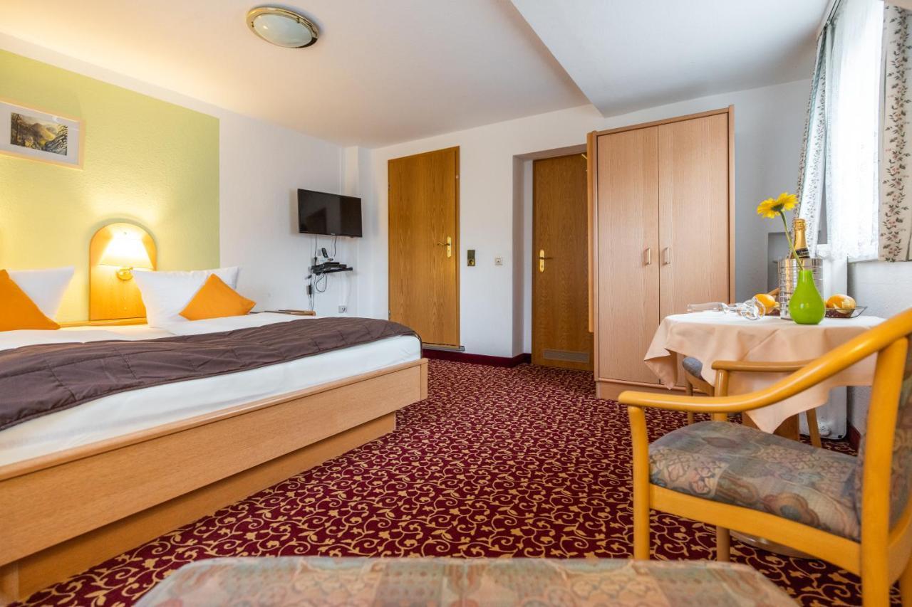 Pension & Cafe Abendroete Kurort Oybin Bagian luar foto